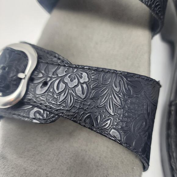 Dansko Sophie 2 Strap Sandal EU40/US9.5-10 Black Tropical Floral Emboss Leather - Picture 5 of 13